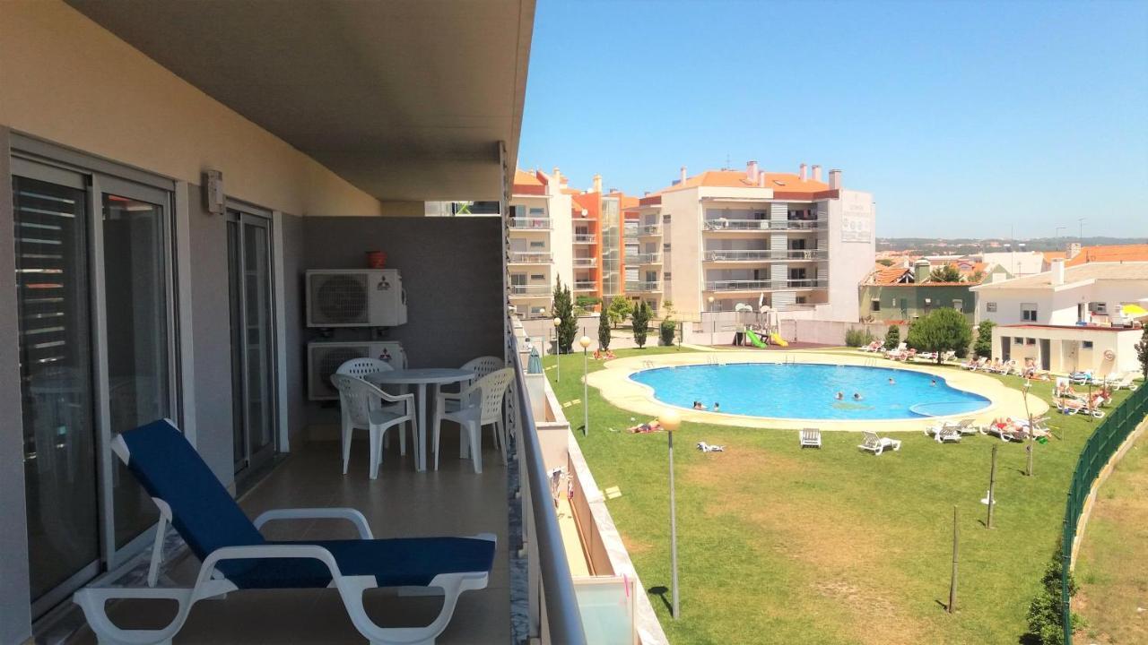 Alojamentos Campo & Mar-T2 Com Piscina São Martinho do Porto Exterior foto